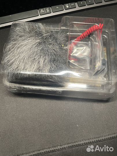 Накамерный направленный микрофон Rode Video Micro