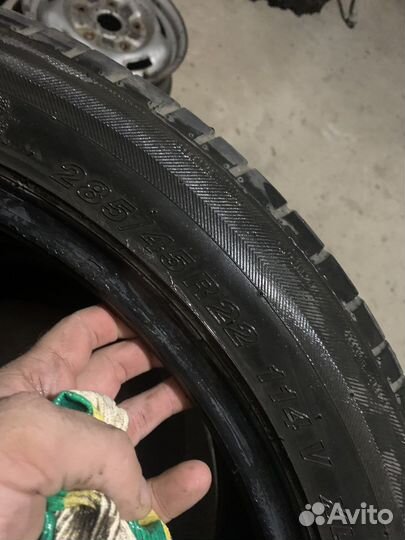 Achilles Desert Hawk UHP 285/45 R22