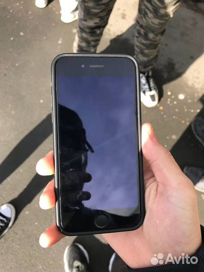 iPhone SE (2020), 128 ГБ