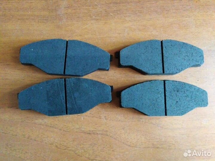 Колодки дисковые передние Toyota Dyna 1984