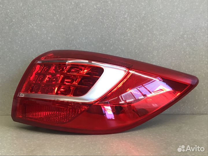 Фонарь задний наружный правый Kia Sportage 2010-20