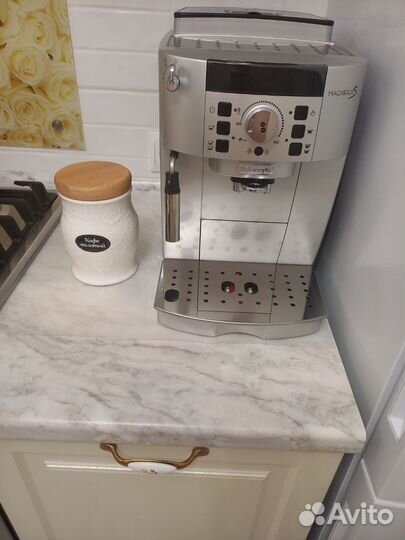 Кофемашина Delonghi