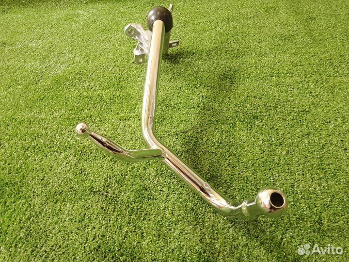 Кронштейн зеркала левый Toyota Dyna XZU302 2002