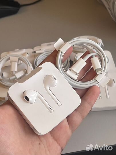 Кабель apple lightning и наушники apple проводные