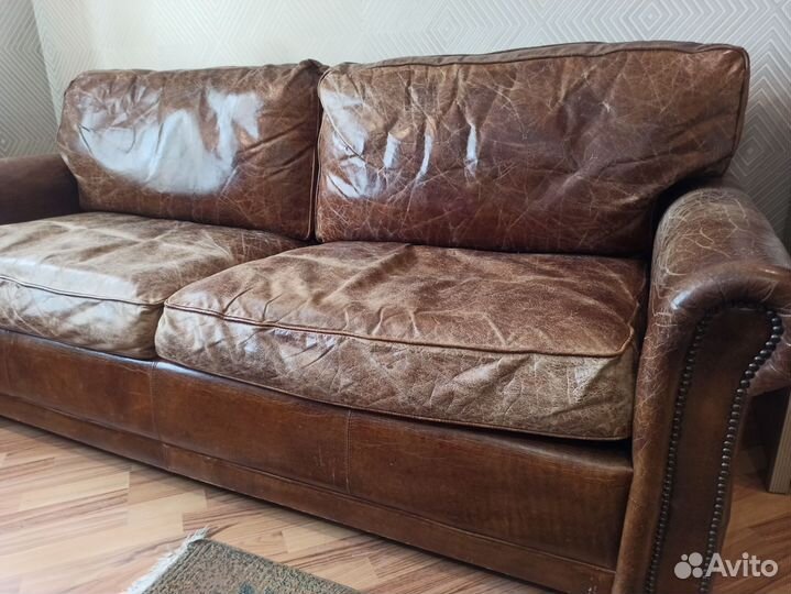 Кожаный диван,раскладной,бу