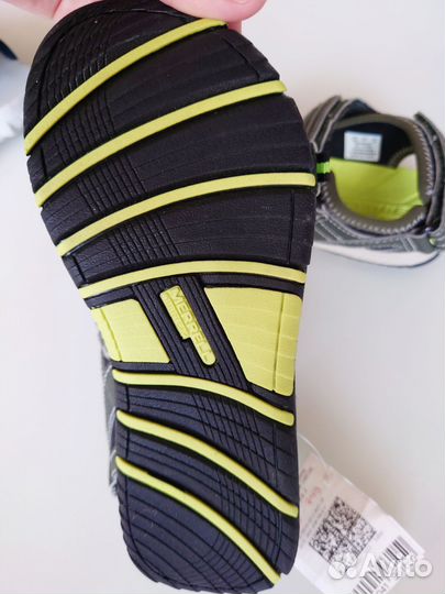 Сандалии 32,33 новые