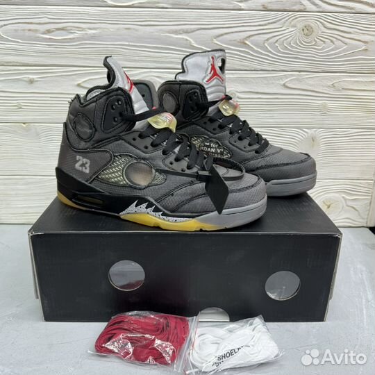 Nike air jordan 5 off white