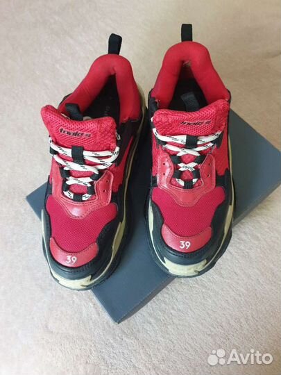 Balenciaga triple s 39