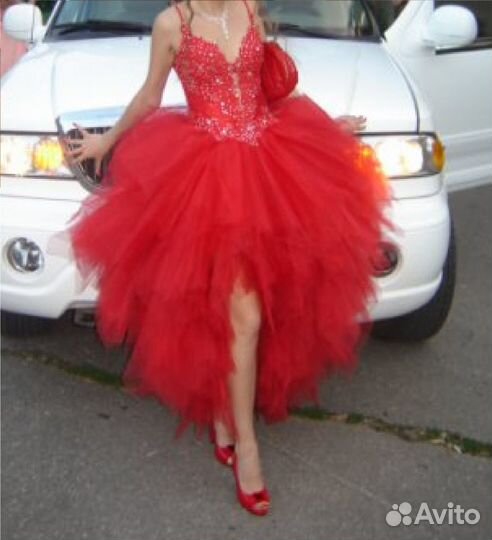 Красивое вечернее платье