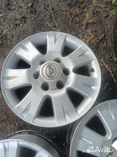 Диски r17 на hover