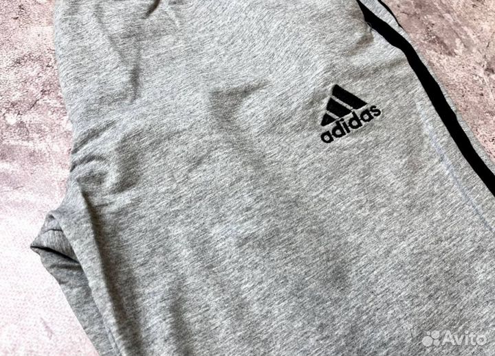 Спортивные костюмы Adidas модные