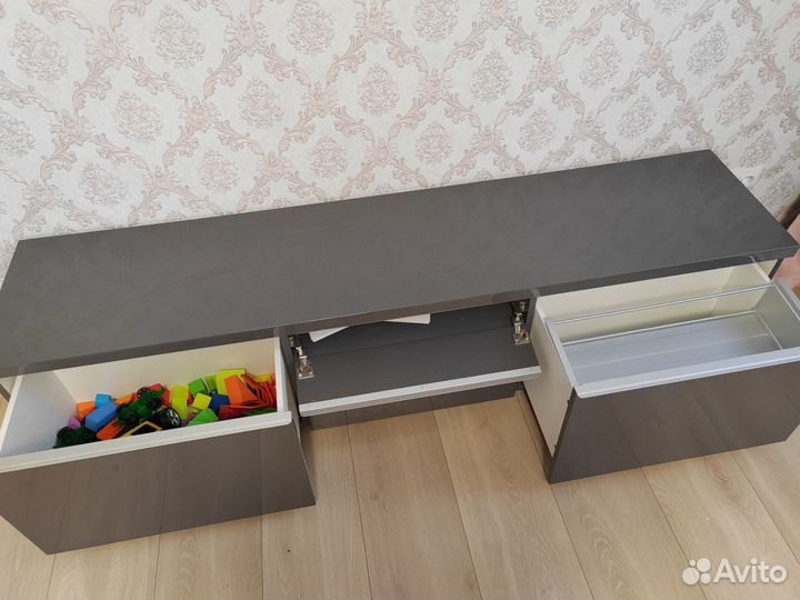 Тумба под телевизор