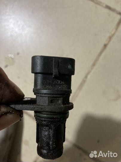 Датчик положения распредв Geely Emgrand 1016050258