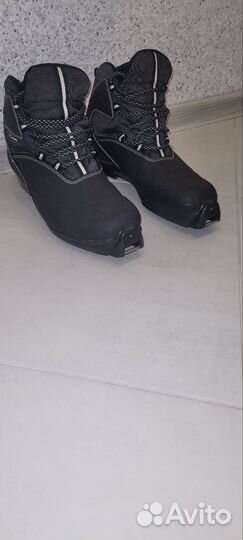 Лыжные ботинки классические