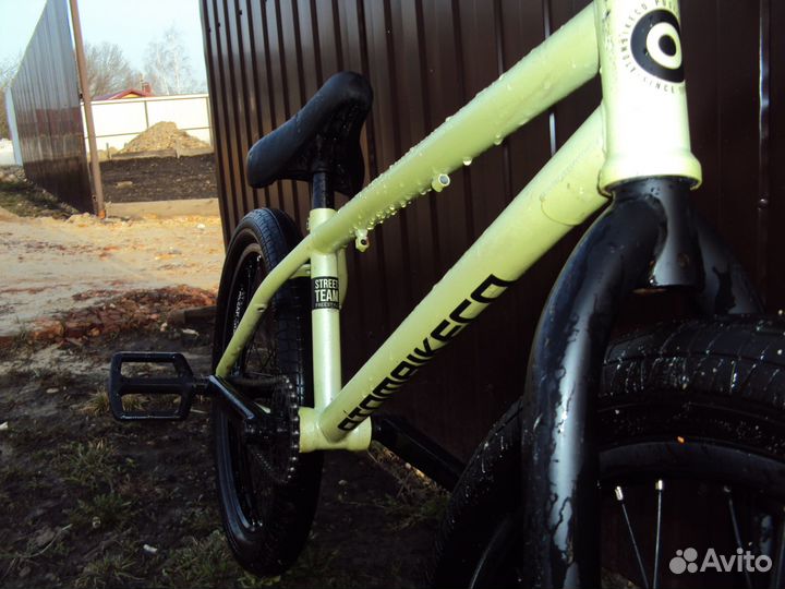 Велосипед беймикс трюковой