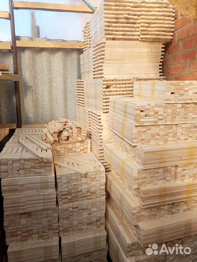 Пчеловодческая дадановская рамка