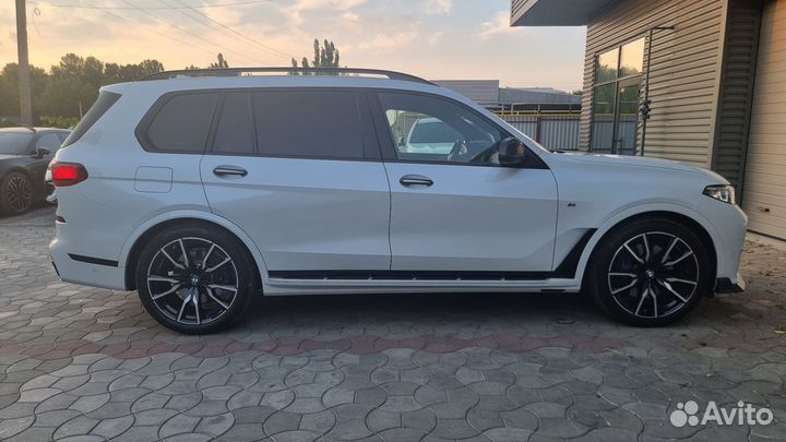 BMW X7 3.0 AT, 2022, 18 000 км