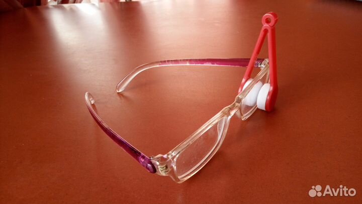 Щетка для чистки очков