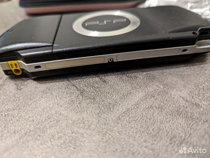 Sony PSP 1004 с дисками не прошита