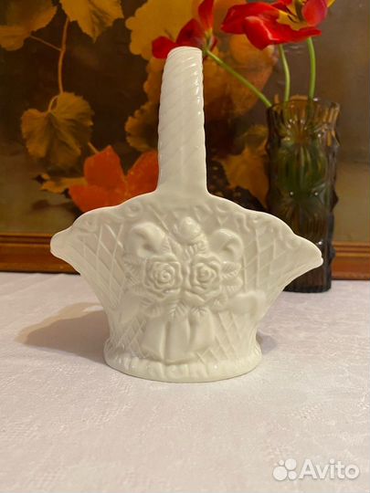 Ваза антикварная, Западная Европа