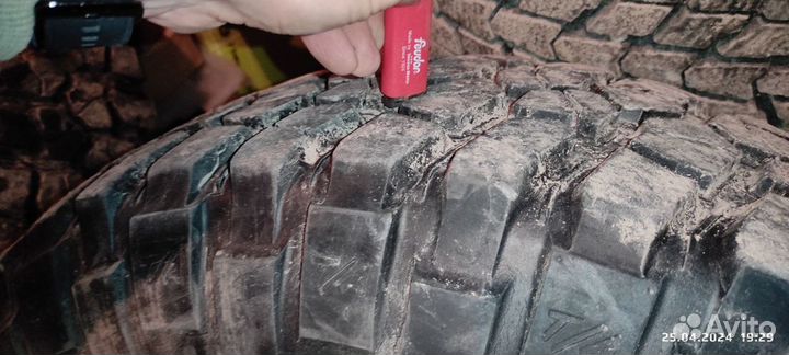 Bfgoodrich Mud-Terrain T/A 33/10.5 R15 25D