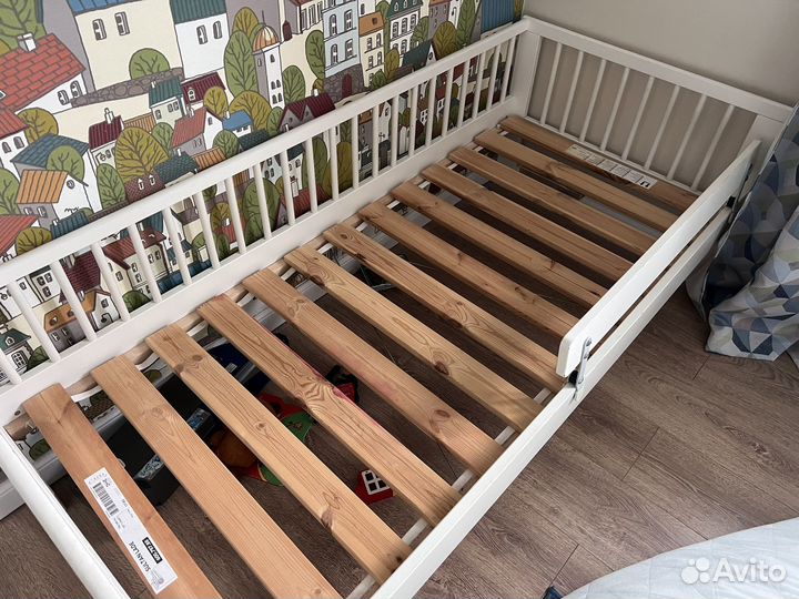 Детская кровать IKEA с матрасом