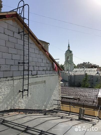 Лестница для крутой крыши
