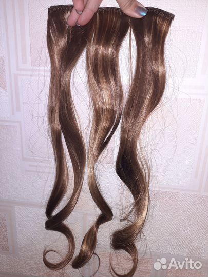 Искусственные волосы на заколках