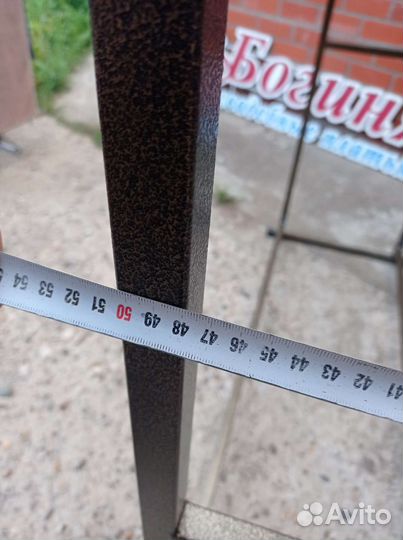 Стойка для одежды в стиле лофт