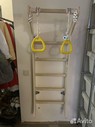 Детская шведская стенка пристенная с кольцами