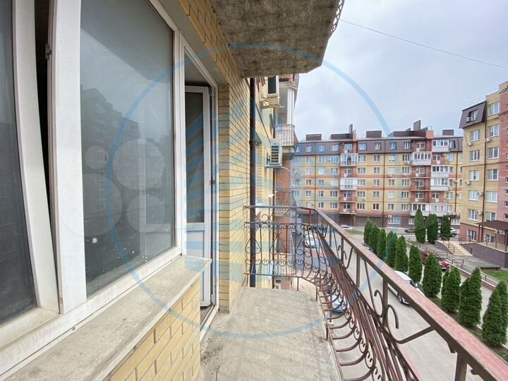 2-к. квартира, 81,9 м², 3/6 эт.