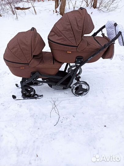 Коляска для двойни