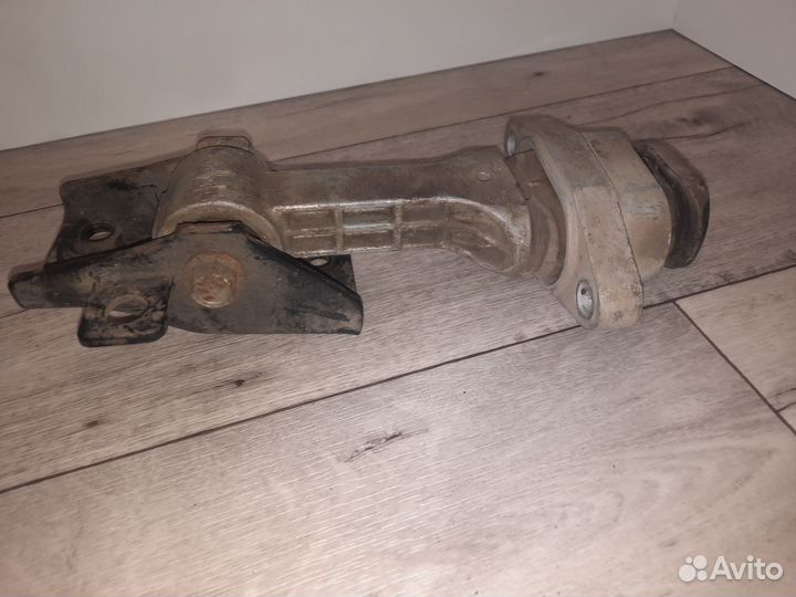 Подушка двигателя Kia Rio 3 G4FC 2014