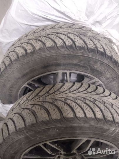 Зимняя резина с дисками r15