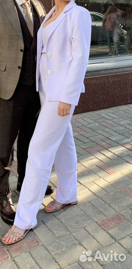 Костюм свадебный