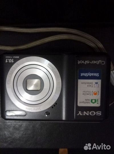 Компактный фотоаппарат