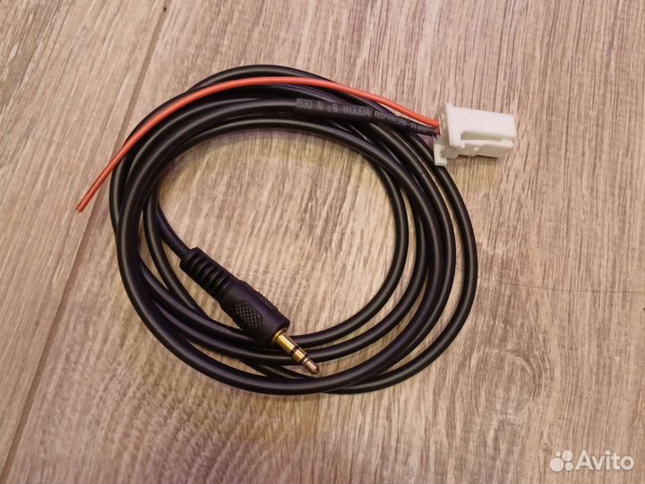 Кабели AUX и USB к магнитоле Subaru