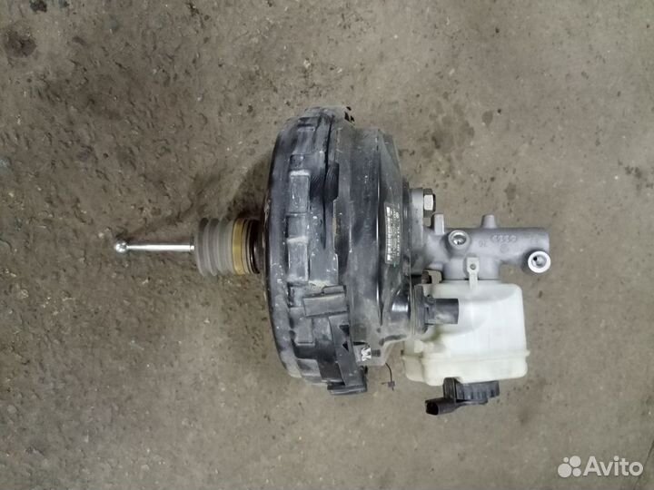 Audi Q7 4L Цилиндр тормозной главный