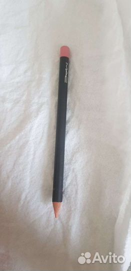 Карандаш для губ MAC