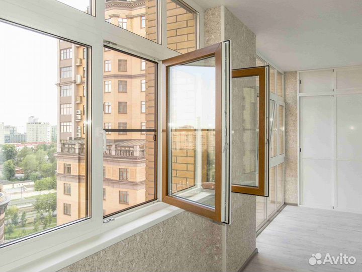 Балкон с внутренней отделкой