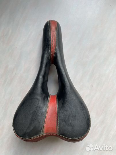 Седло велосипедное