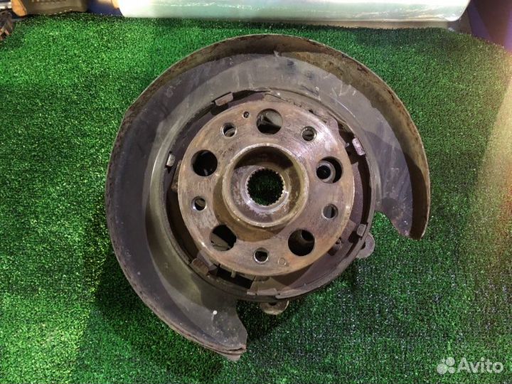 Кулак поворотный в сборе задний правый Ssangyong