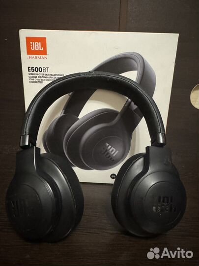 Беспроводные наушники jbl