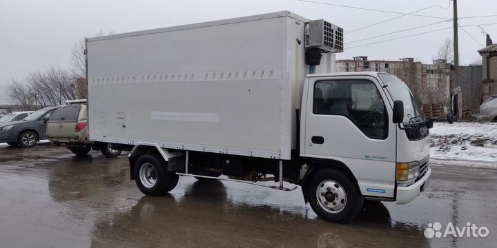 Isuzu ELF (N-series) изотермический, 2000