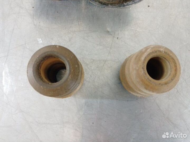 Отбойник переднего амортизатора Skoda Octavia (A4