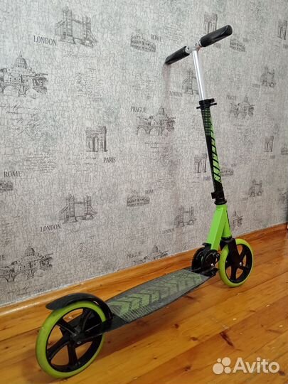 Самокат двухколесный rush action YTA-660 green