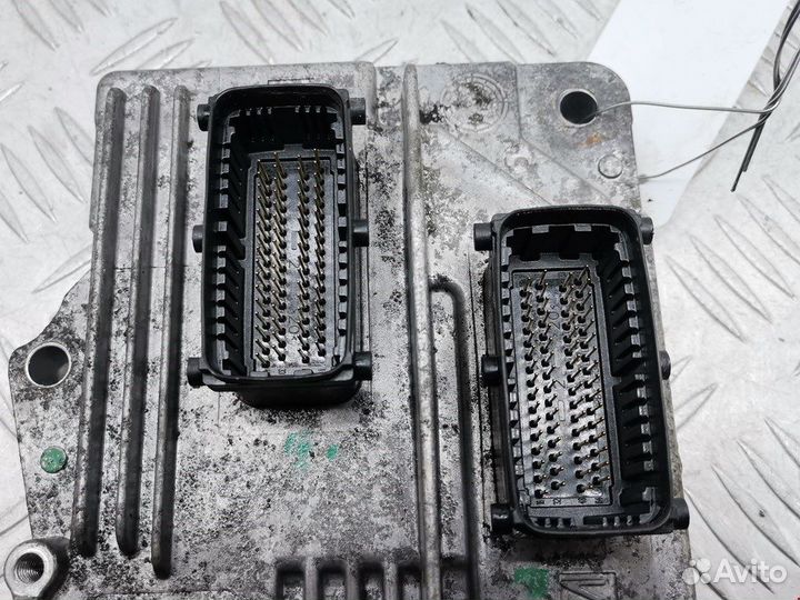 Блок управления двигателем для Opel Zafira B