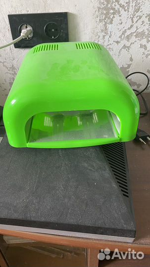 Лампа для ногтей