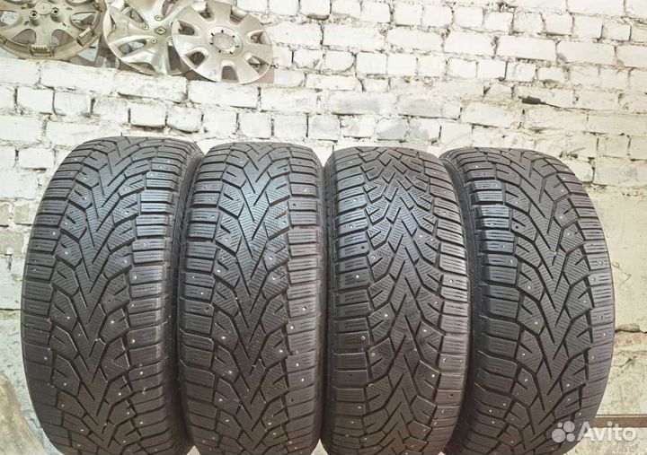 Gislaved NordFrost 100 235/55 R17 103T