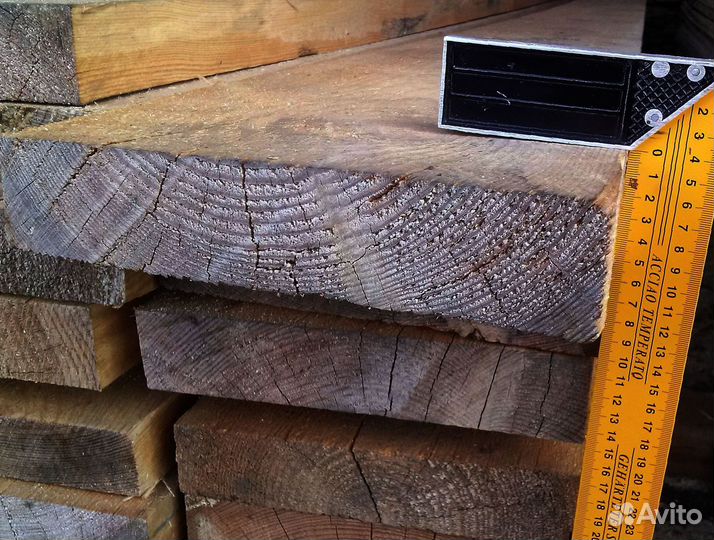 Доски из сосны, универсальное решение для строител